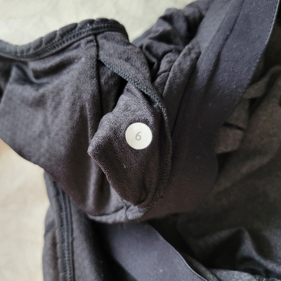 Lululemon tank top size 6 - Picture 5 of 5